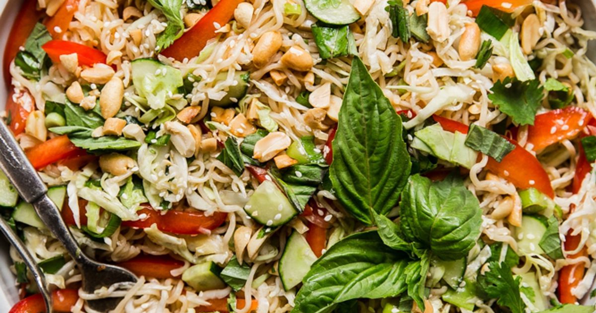 Cool Off: Easy Chilled Ramen Noodle Salad for Summer